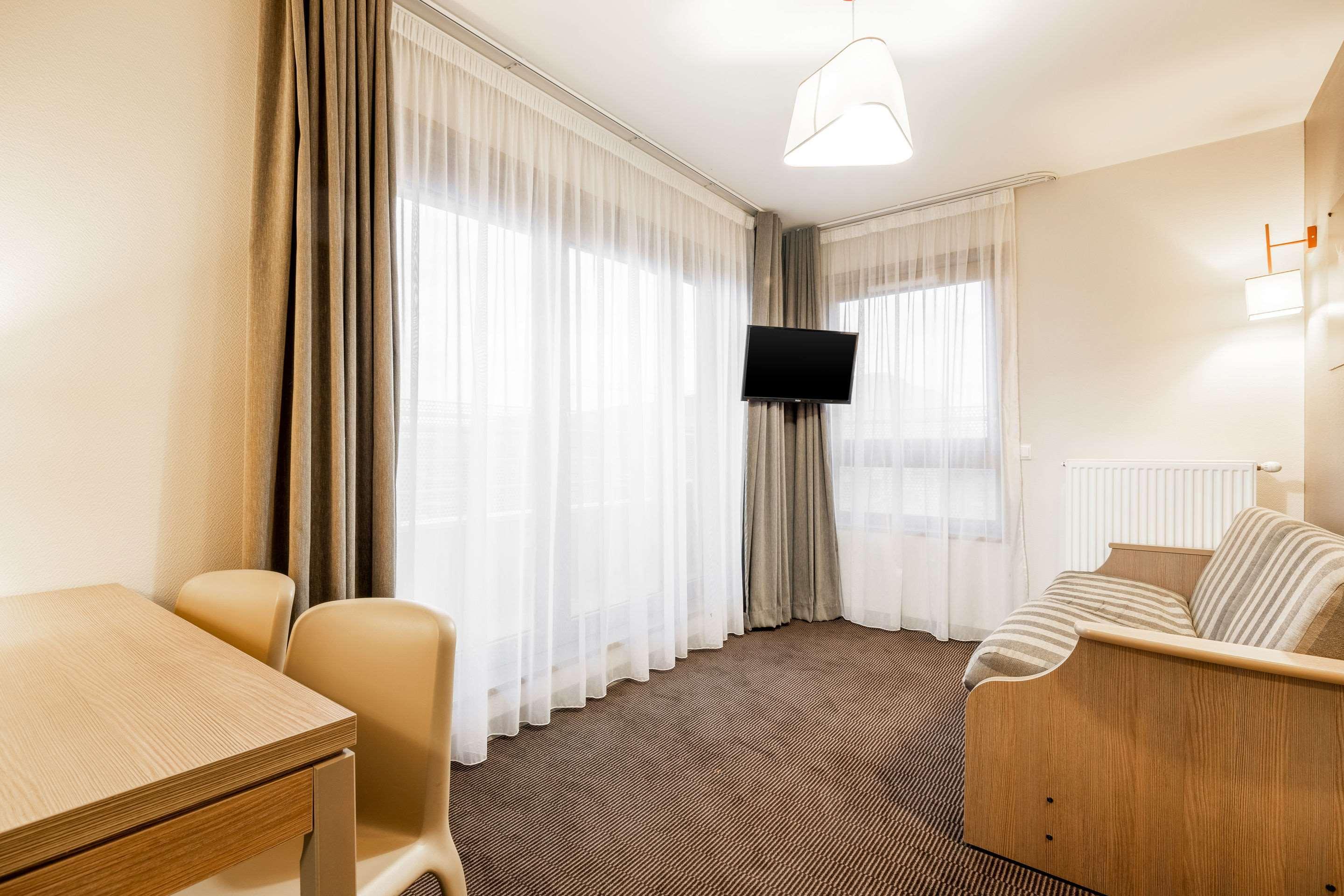 Nehô Suites Porte de Genève Annemasse Buitenkant foto